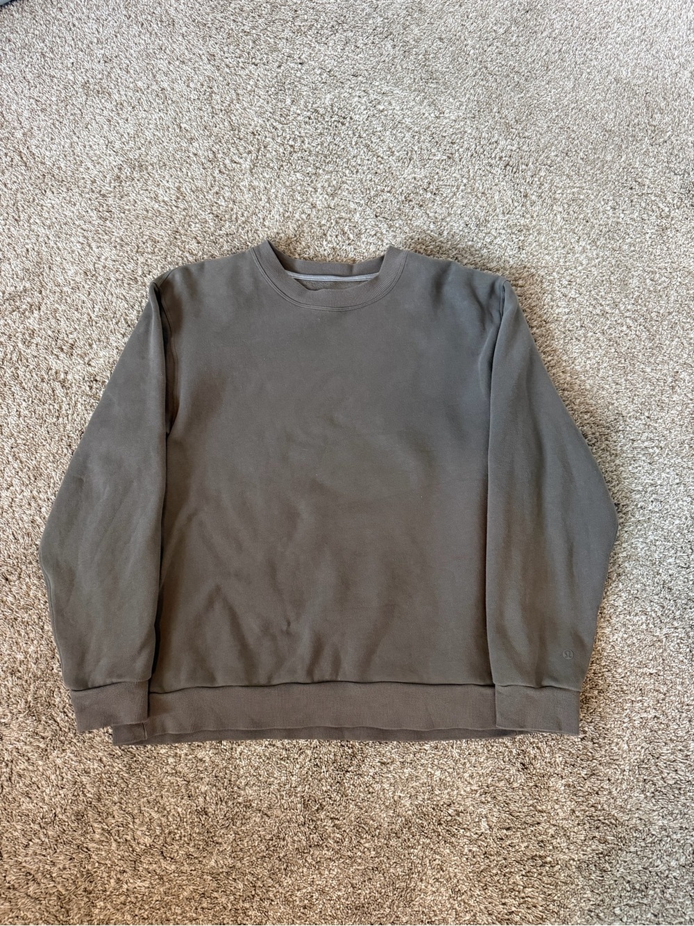 Lululemon Men's Crewneck Sweater in Taupe size medium perfect condition comfy